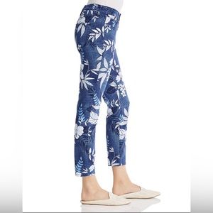 Tommy Bahama Basta Blossoms Cropped Printed Skinny Jeans